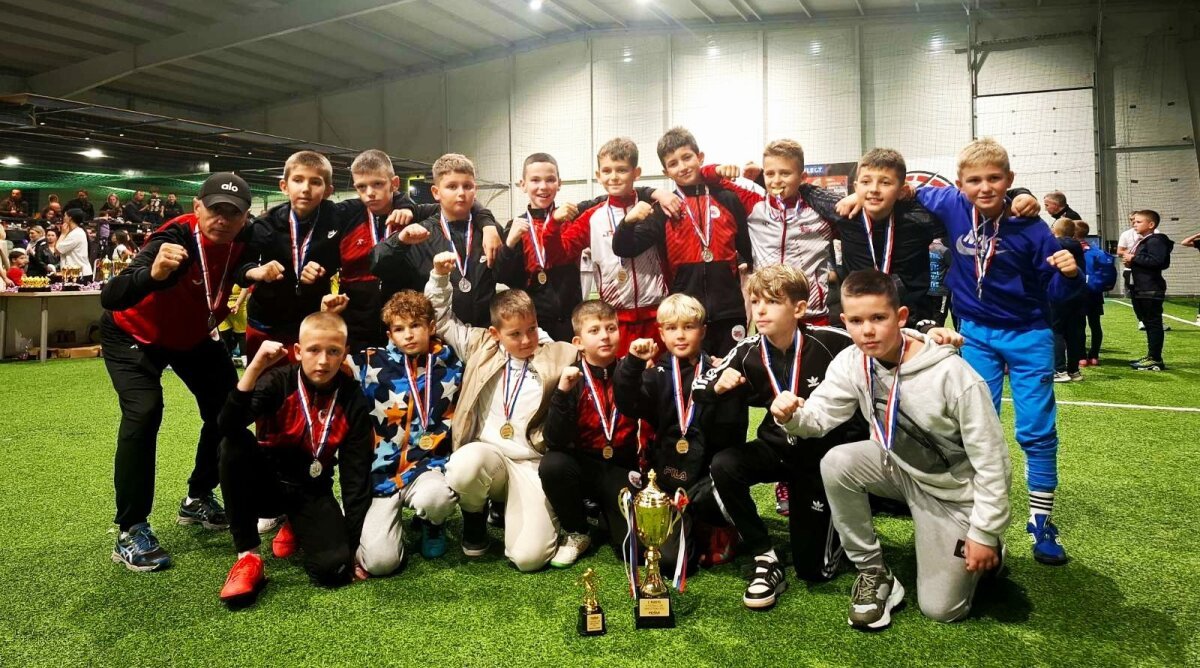 Prvaci stanuju na Karalinci!!!